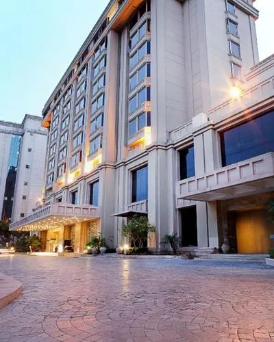 The Metropolitan Hotel & Spa Hotel Escorts